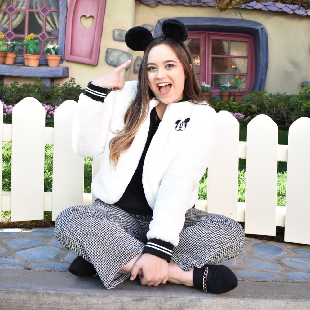 Meet your Posher, Ashley